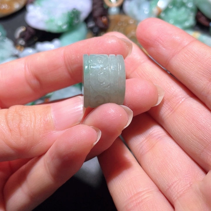 【闪购商品】翡翠颈饰未镶嵌天然翡翠