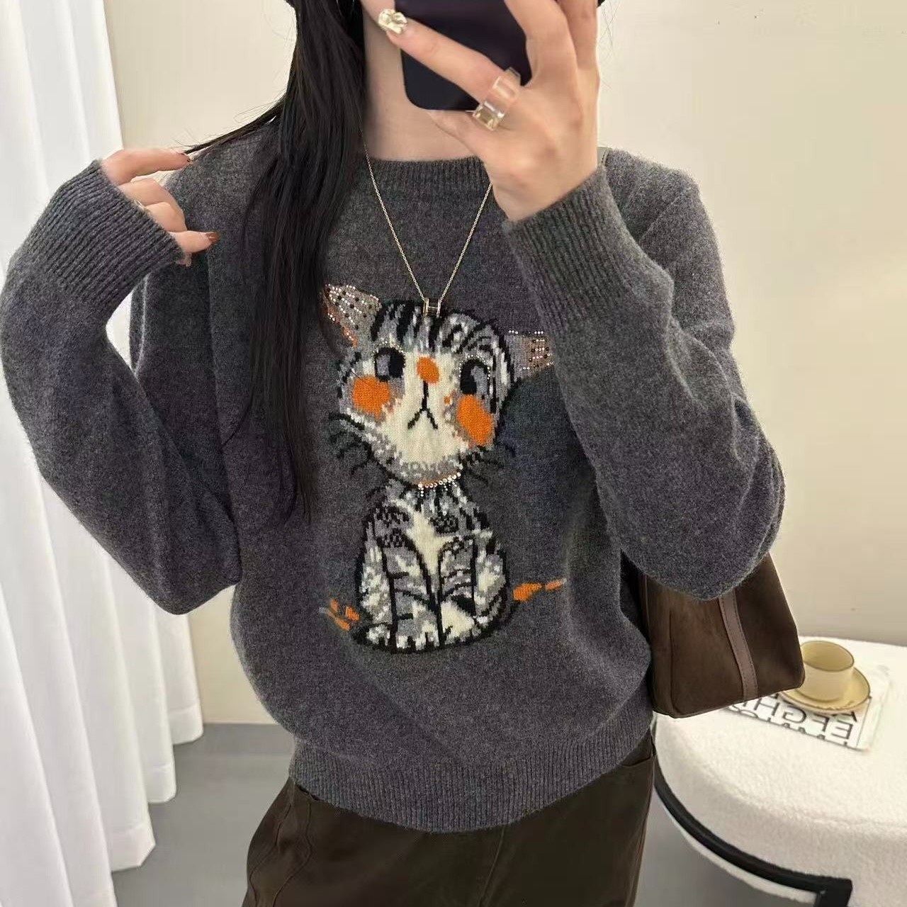 小猫咪/圆领套头毛衣女时尚百搭减龄卡通