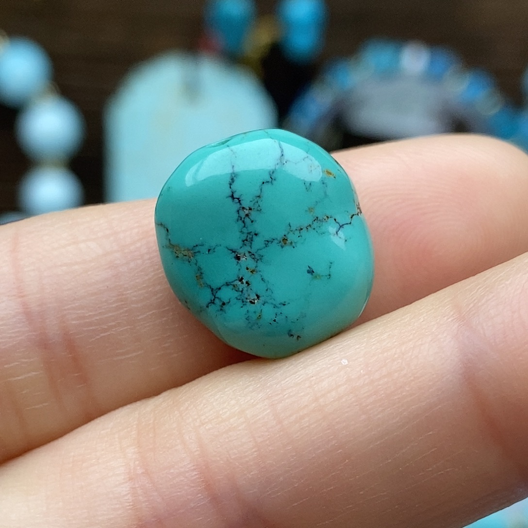 绿松石未镶嵌瓷釉级果冻绿背云