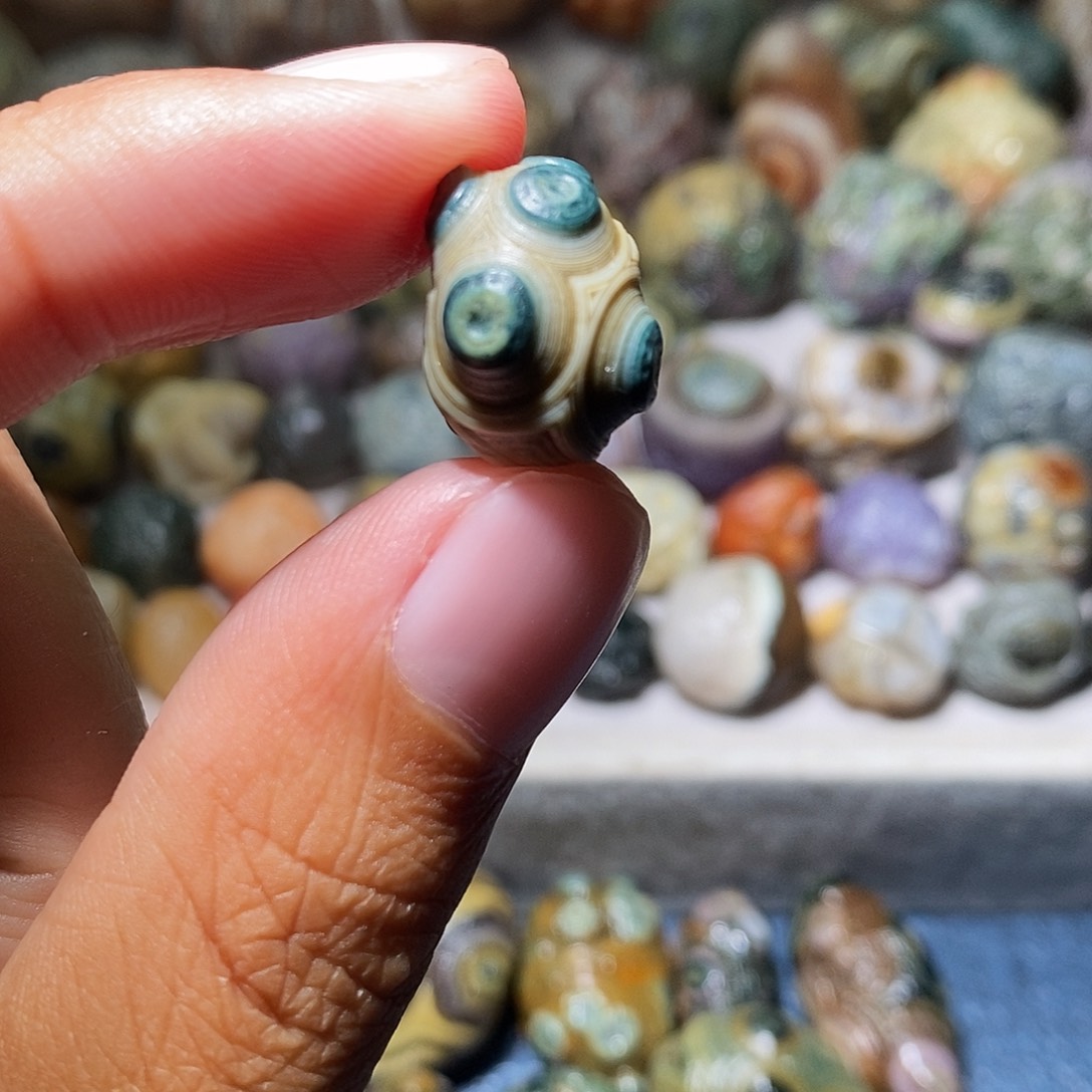 石头左*精品眼睛单科