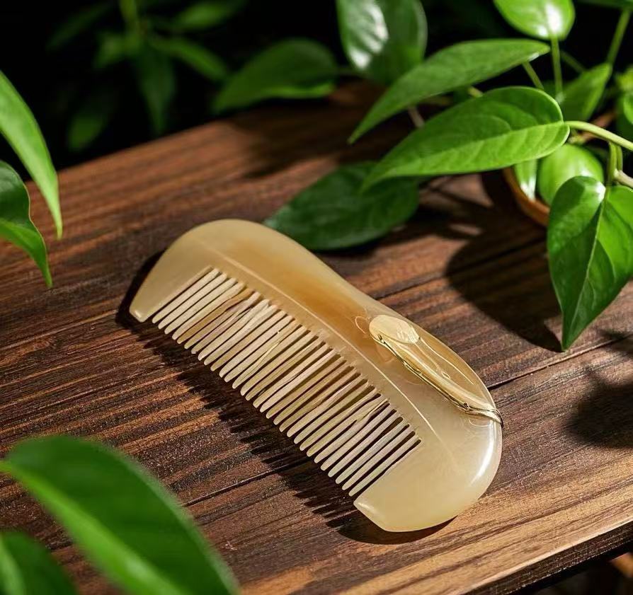 『滇缅跑山日记』木--梳