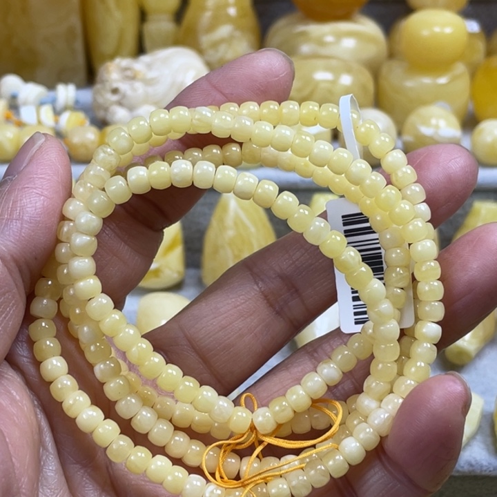 蜜蜡未镶嵌裸石36