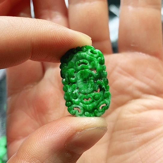 翡翠未镶嵌耳饰?*星挂件