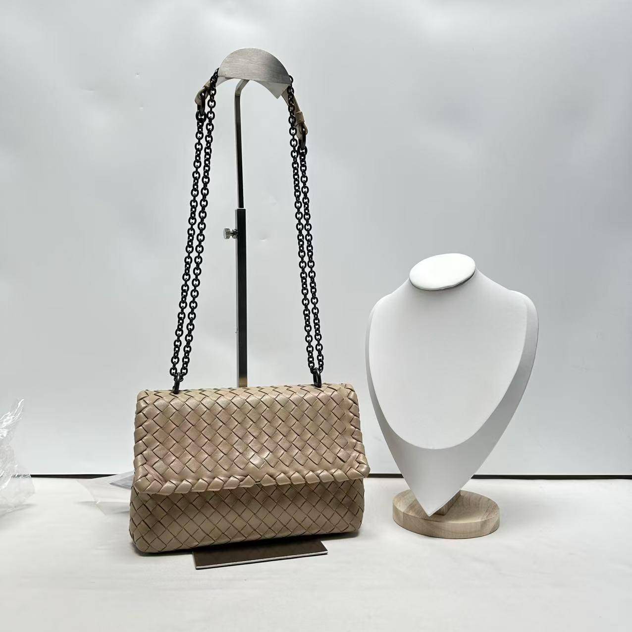 胖虎佳佳/葆蝶家/95新/公价0/箱包/斜挎包/31B2502210068