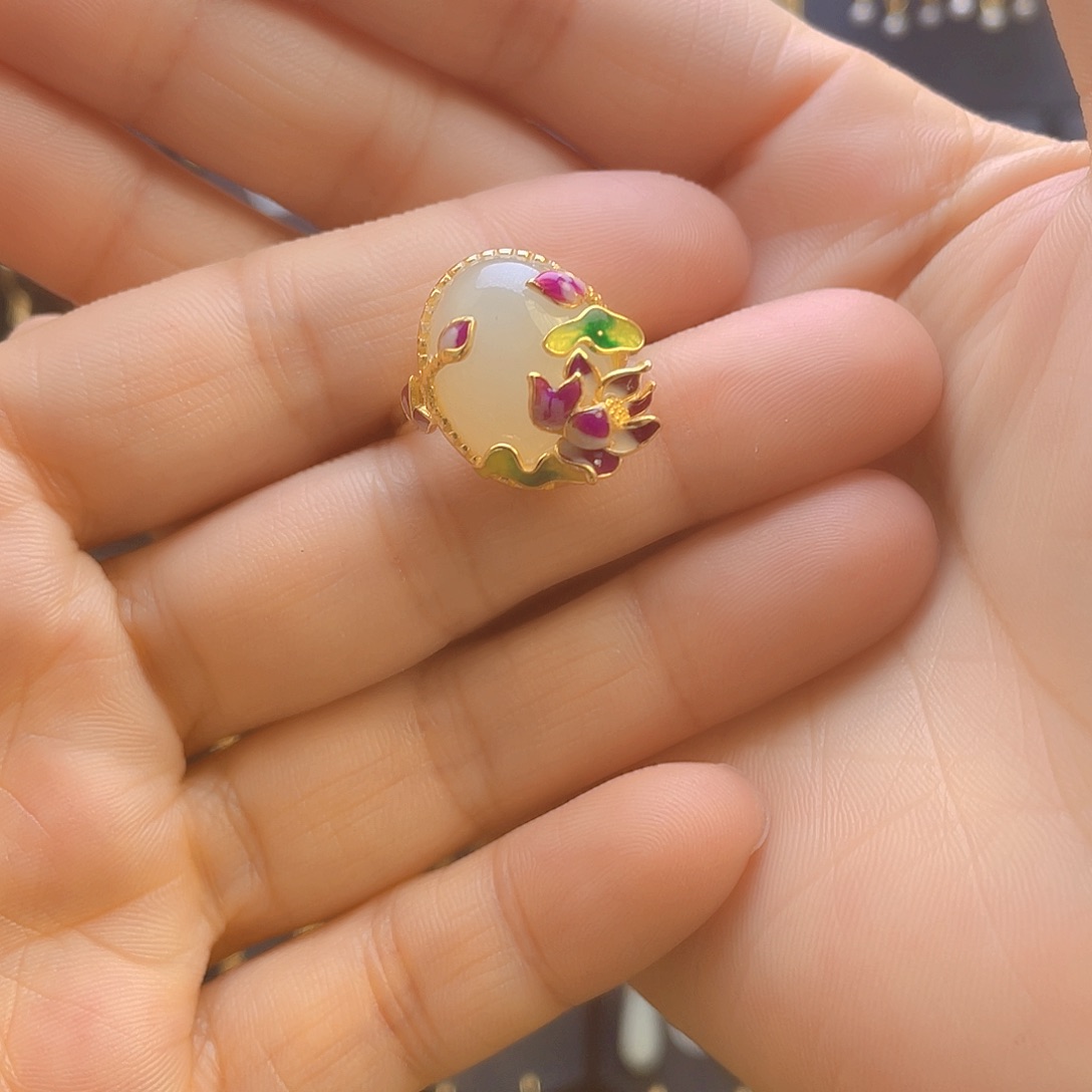 和田玉戒指银S925镀金镶嵌