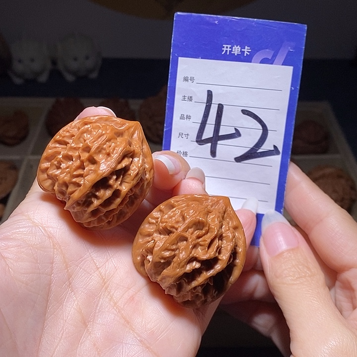 文玩核桃把件大龙37左右