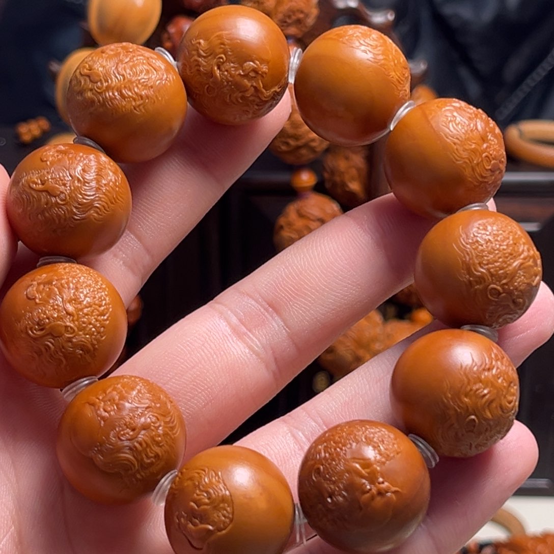 橄榄核吊坠沈****门六春达摩