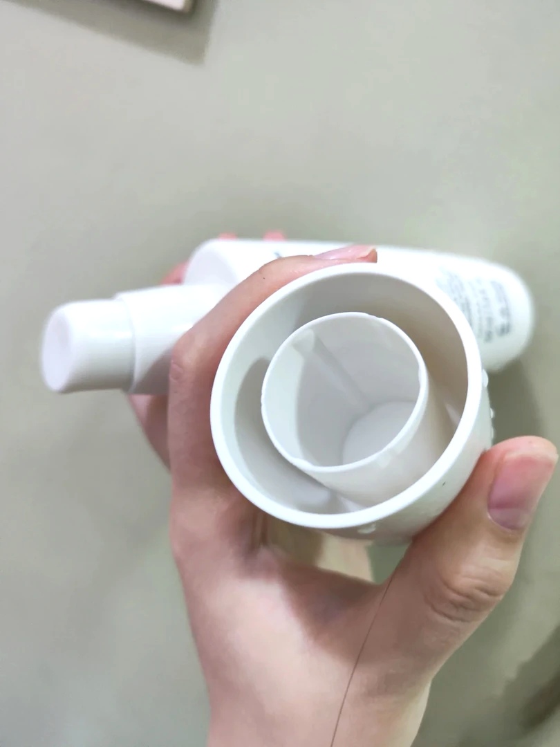 山茶花卸妆油 刷