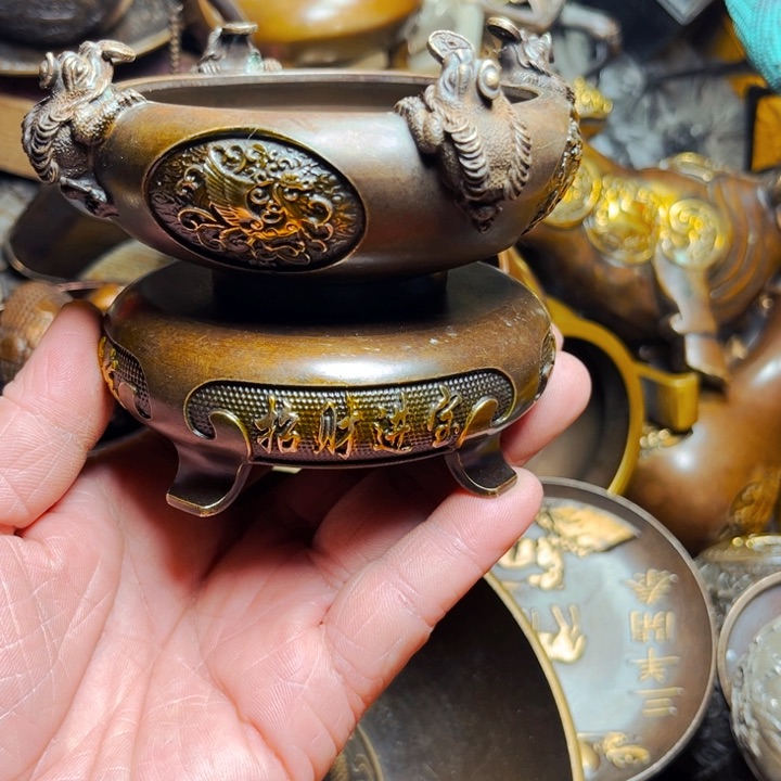 铜器摆件收收藏藏
