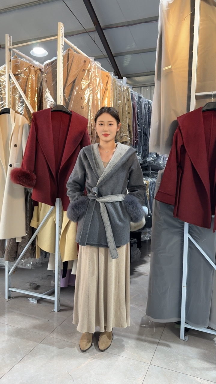 女士连帽中长款长款宽松纯色毛呢外套秋冬加厚