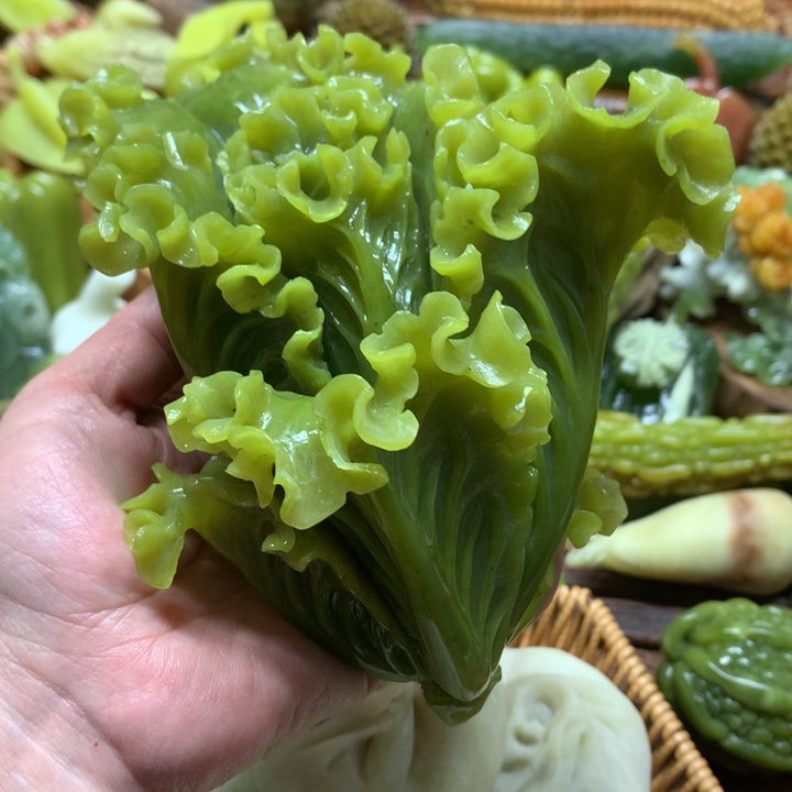 蛇纹石玉手把件未镶嵌