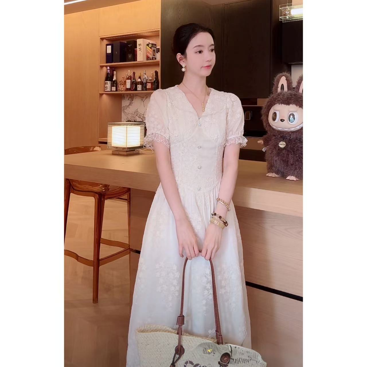 Zwinnie/詹维尼【翻领绣花连衣裙】 GYT202541