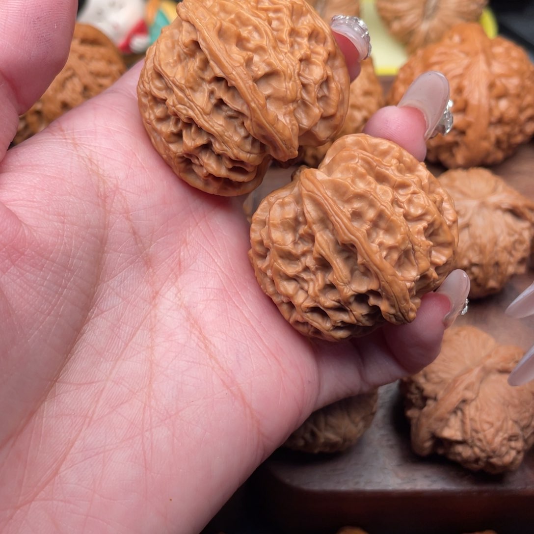 文玩核桃把件b****z苹果40