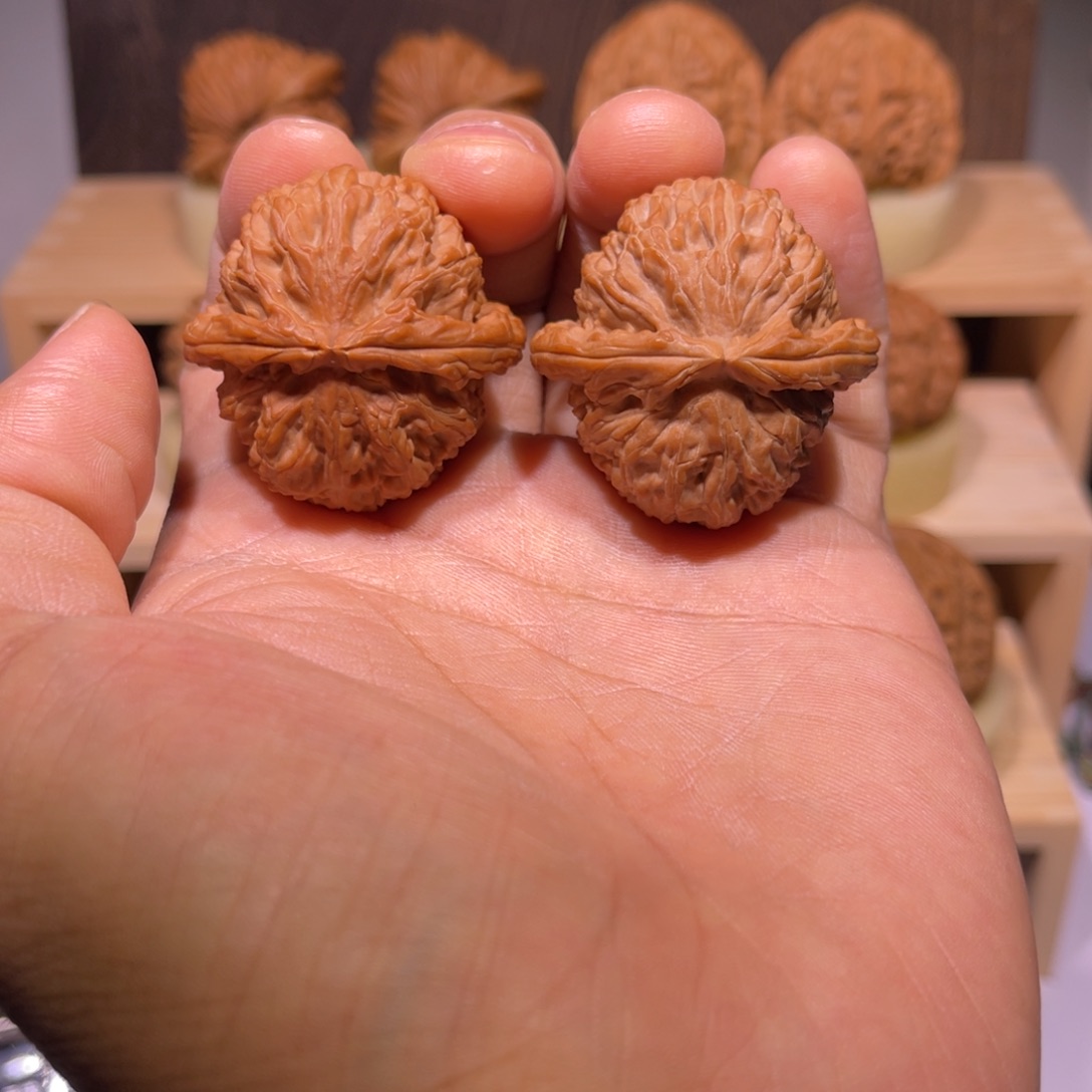 桃核吊坠39全品白狮子