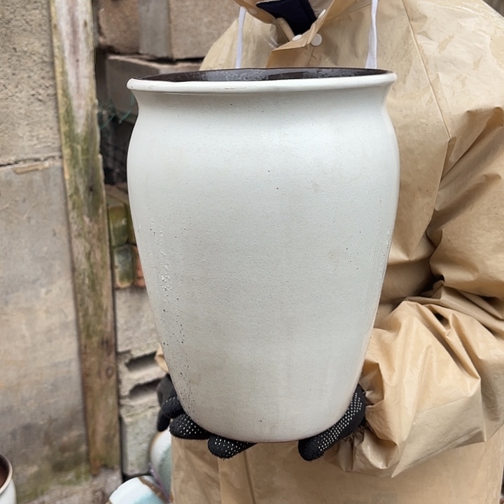 紫砂茶碗白口径20*27一个