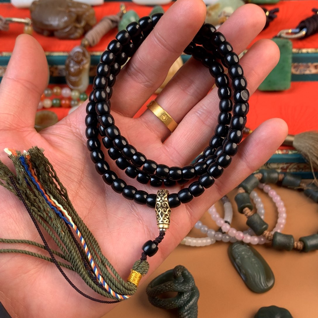 和田玉（糖玉）挂件未镶嵌喝**茶