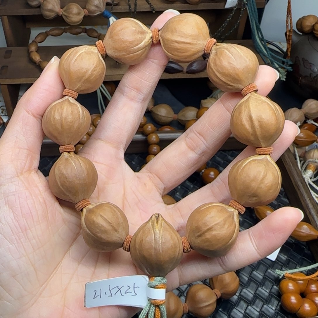 手串橄榄核05。2.15*2.5三花