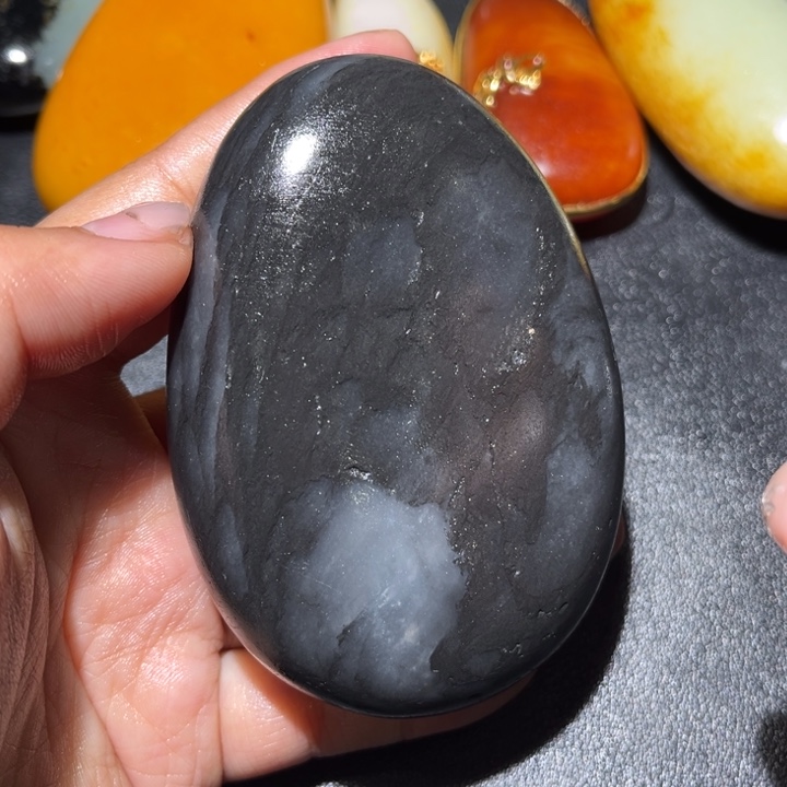 和田玉未镶嵌珠宝奇石