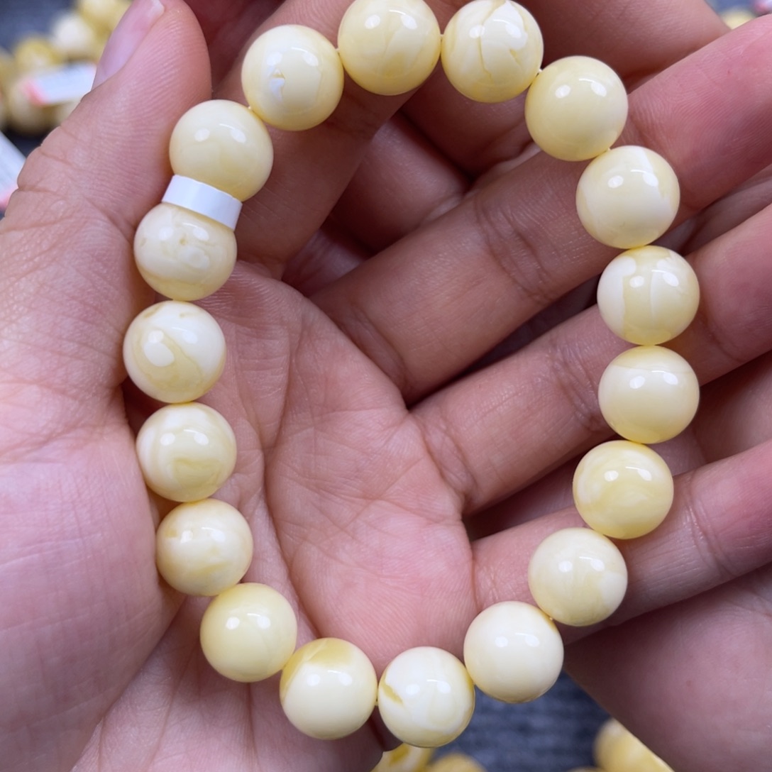 琥珀裸石未镶嵌一**爱尺寸