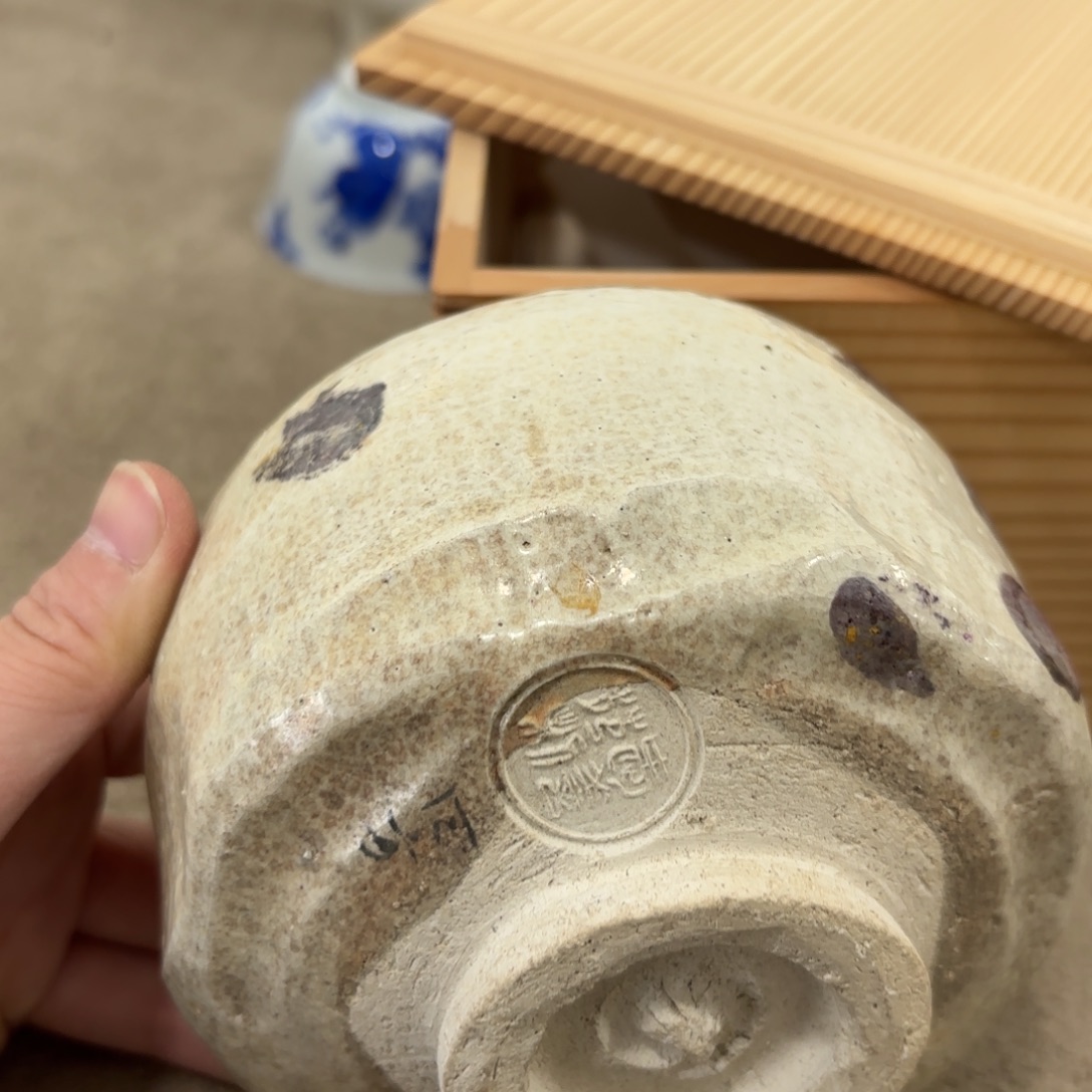 瓷片非常好看漂亮的物品 