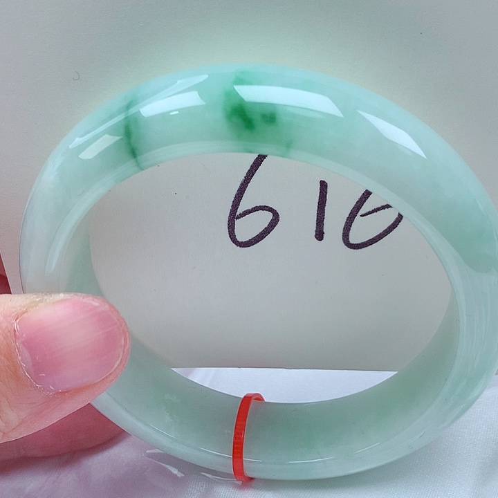 翡翠未镶嵌手镯翡翠