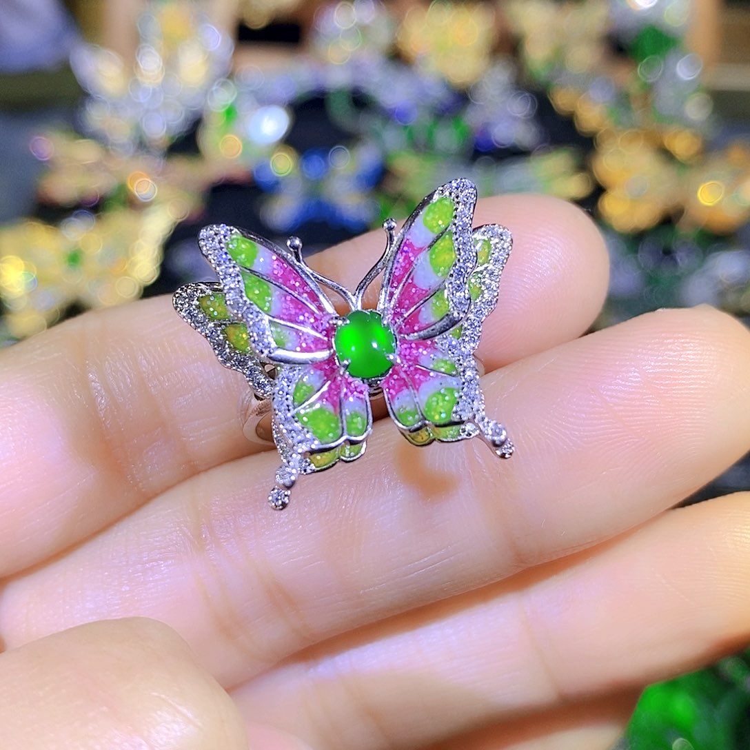 颈饰银S925镶嵌翡翠