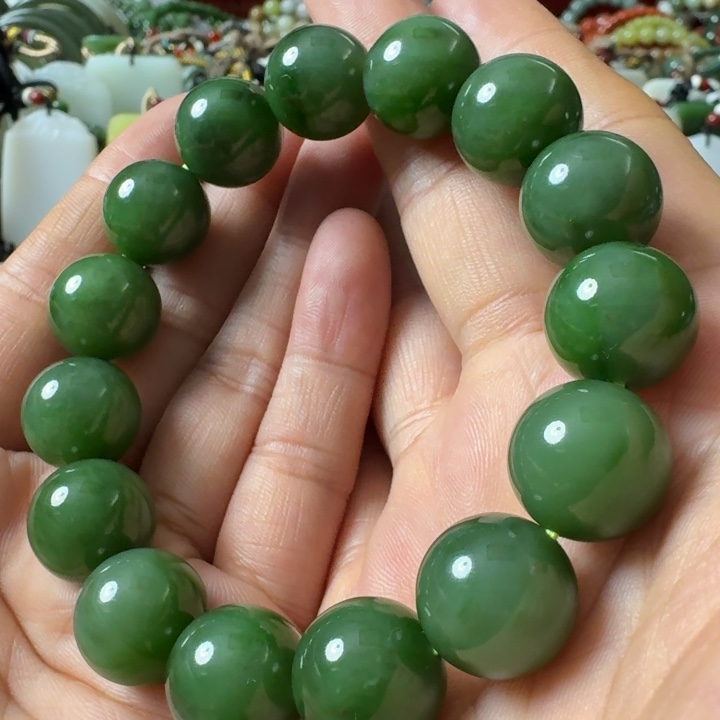 和田玉未镶嵌颈饰粉绿15