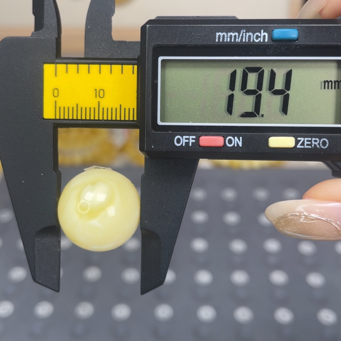 琥珀未镶嵌裸石86