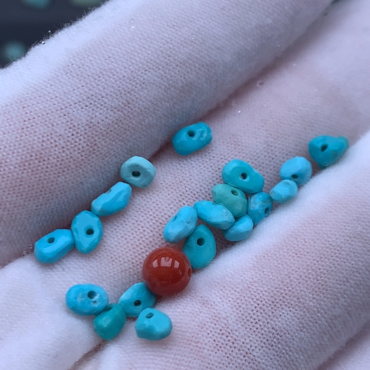 南红玛瑙未镶嵌珠宝奇石