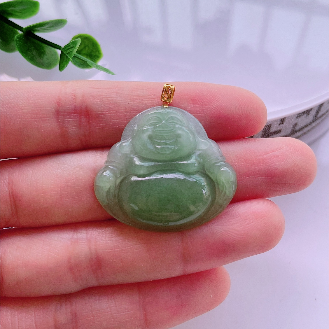 18k金扣头精美黄翡佛公吊坠天然翡翠A货 尺寸27×30.6×5.3mm