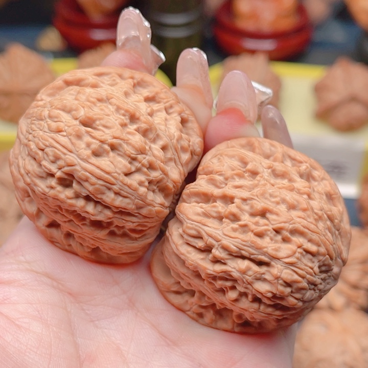 文玩核桃把件军*全品泥鳅