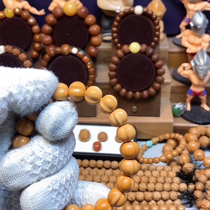 猴头核桃手串敲****?微瑕鲨鱼