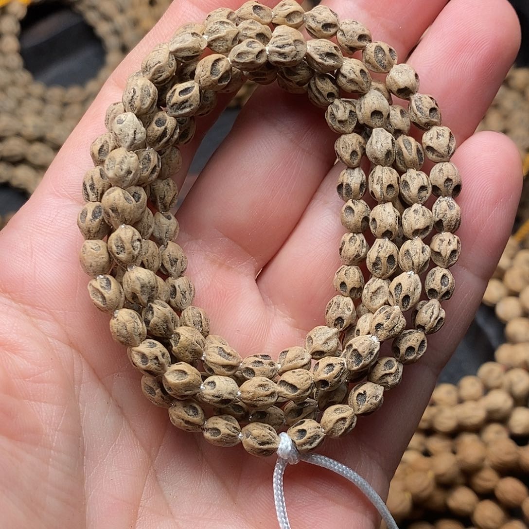 牟***儿手串柏香籽/百香籽