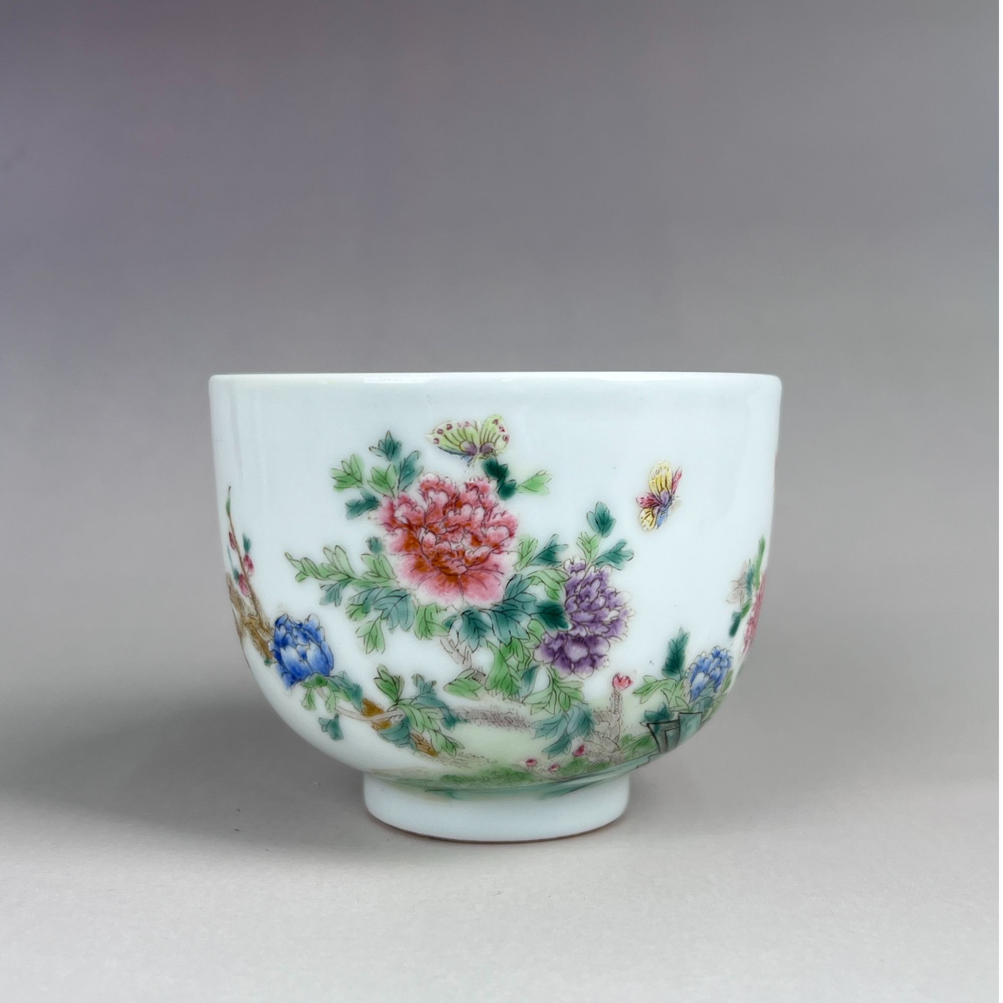 H0805粉彩花草杯