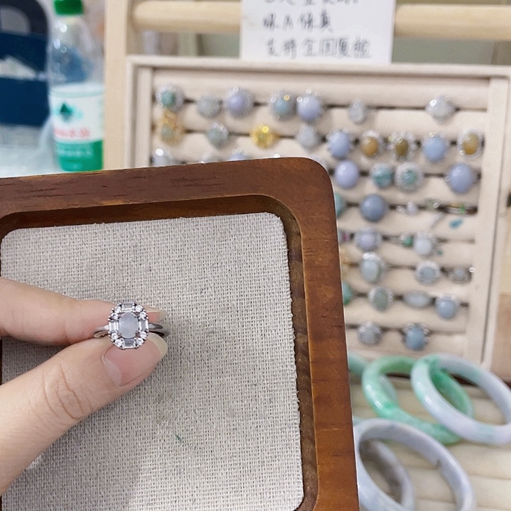 翡翠未镶嵌颈饰天然翡翠Ａ货