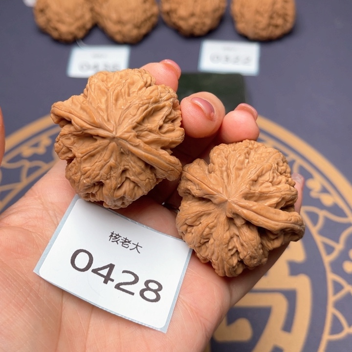 文玩核桃把件44大粗筋 0428