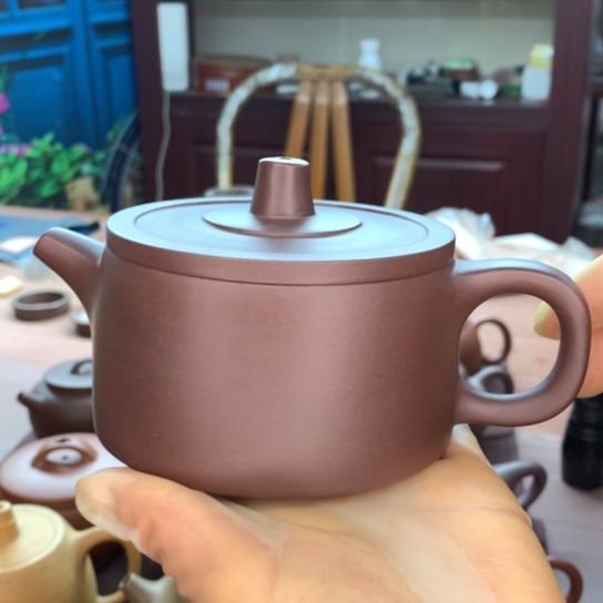 紫砂茶壶两**生老紫泥，汉瓦，250c c