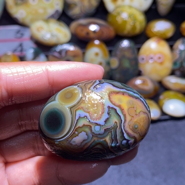 玛瑙/玉髓未镶嵌珠宝奇石100