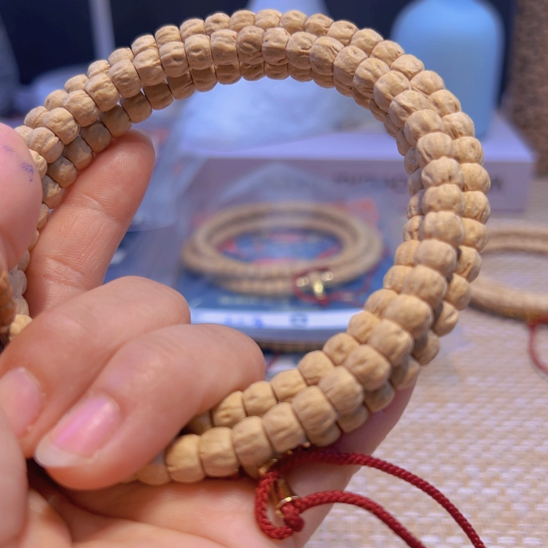 柏香籽/百香籽吊坠一***扭