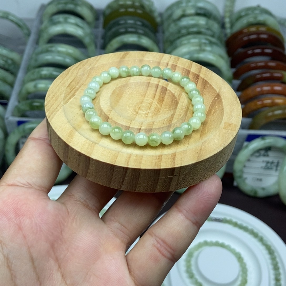 未镶嵌蛇纹石玉手链