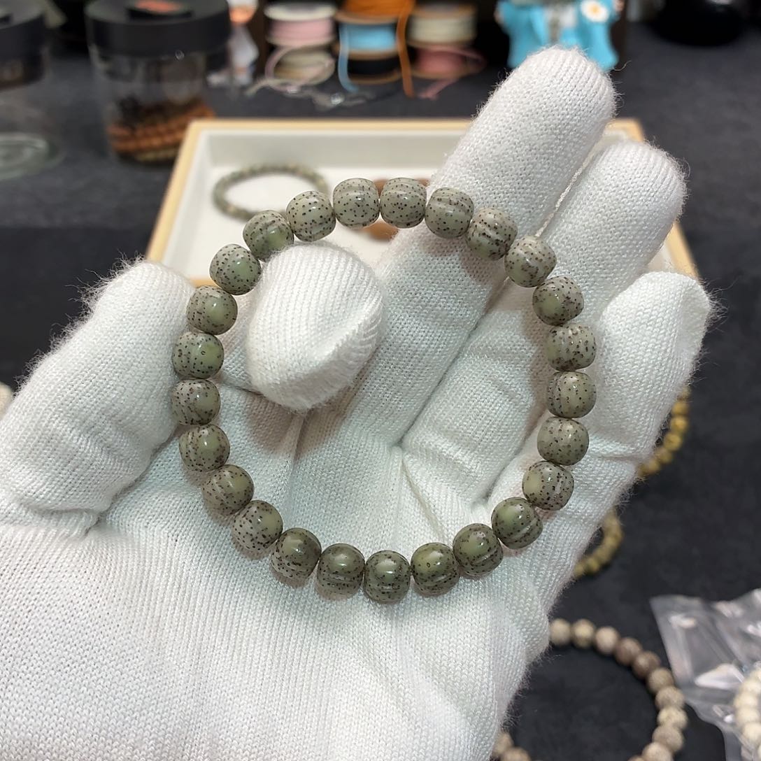 C***x吊坠星月菩提晚安奇珠初遇款