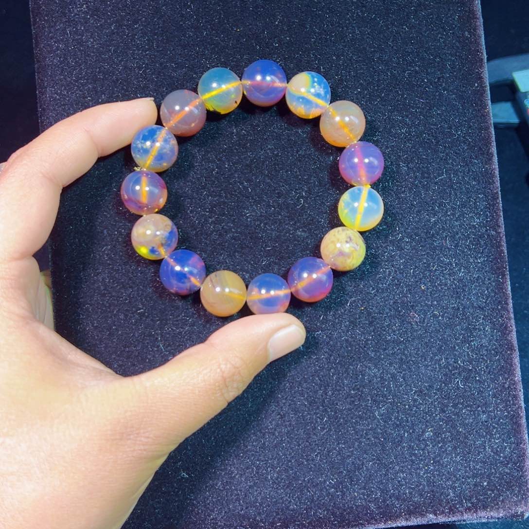 琥珀裸石未镶嵌琥珀