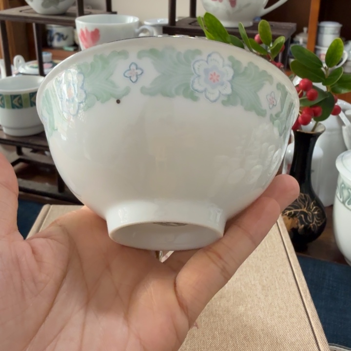 醴陵10.5厘米甜食碗大球泥微瑕