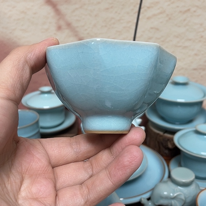 杯子蒂***笑谢朝伟特价高足八方杯微瑕