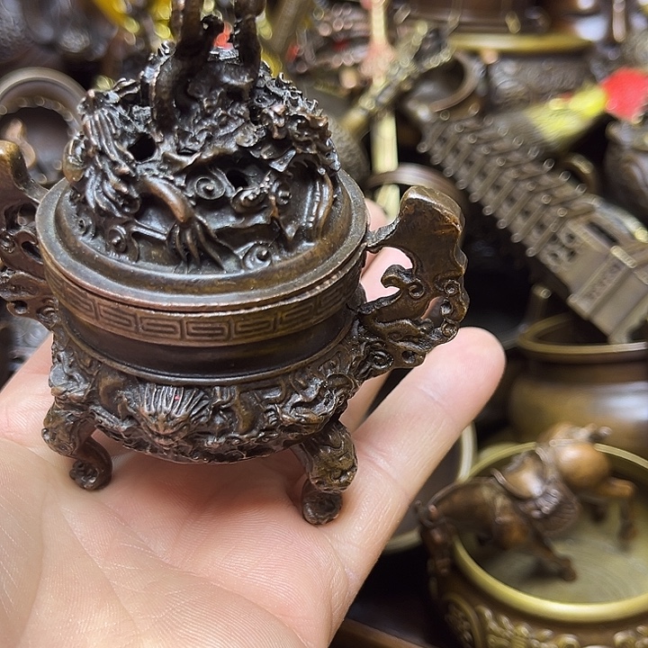 诚信经营精美铜器