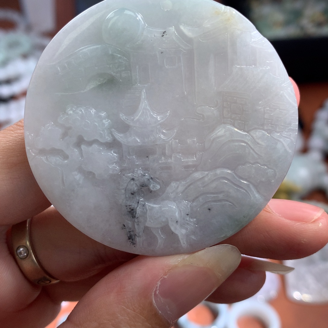 翡翠未镶嵌颈饰翡翠