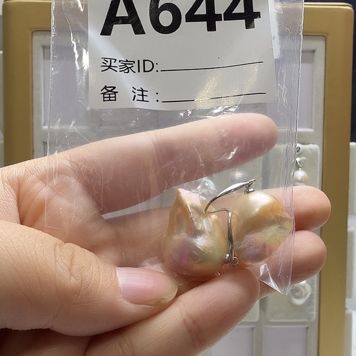 合成立方氧化锆合金