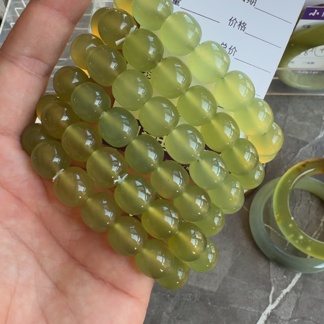 蛇纹石玉手镯合金