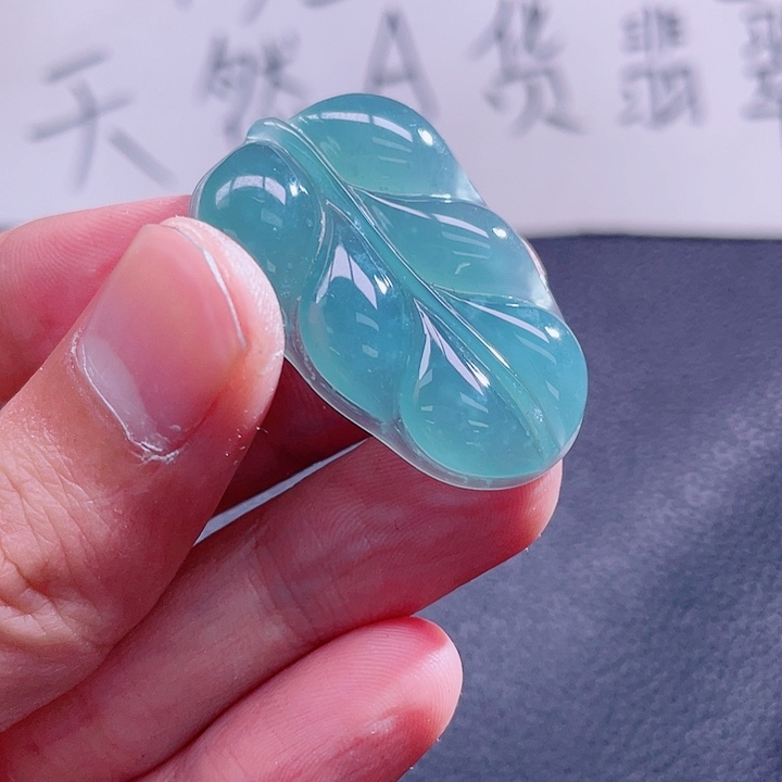 翡翠颈饰未镶嵌999999999