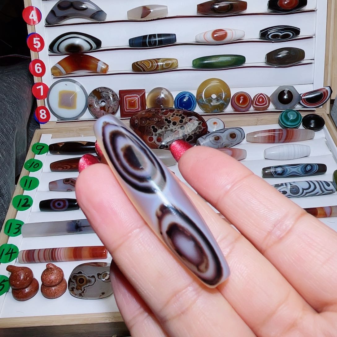 玛瑙/玉髓颈饰未镶嵌